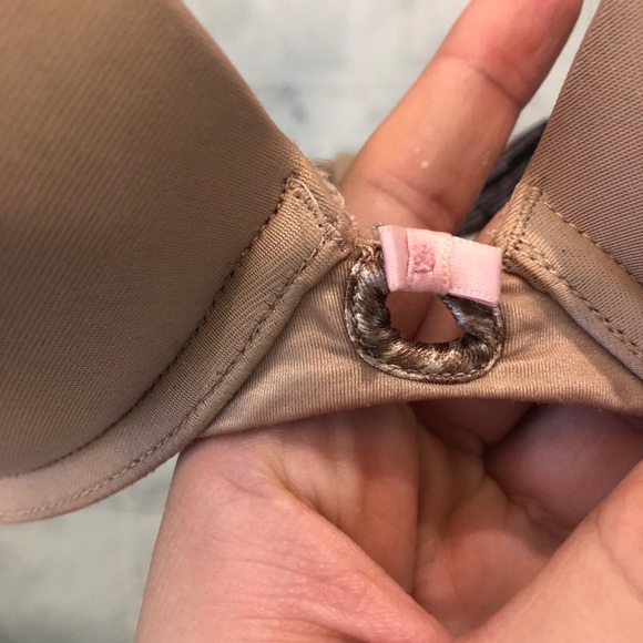 Nude Victoria Secret Push Up Bra - Picture 3 of 6